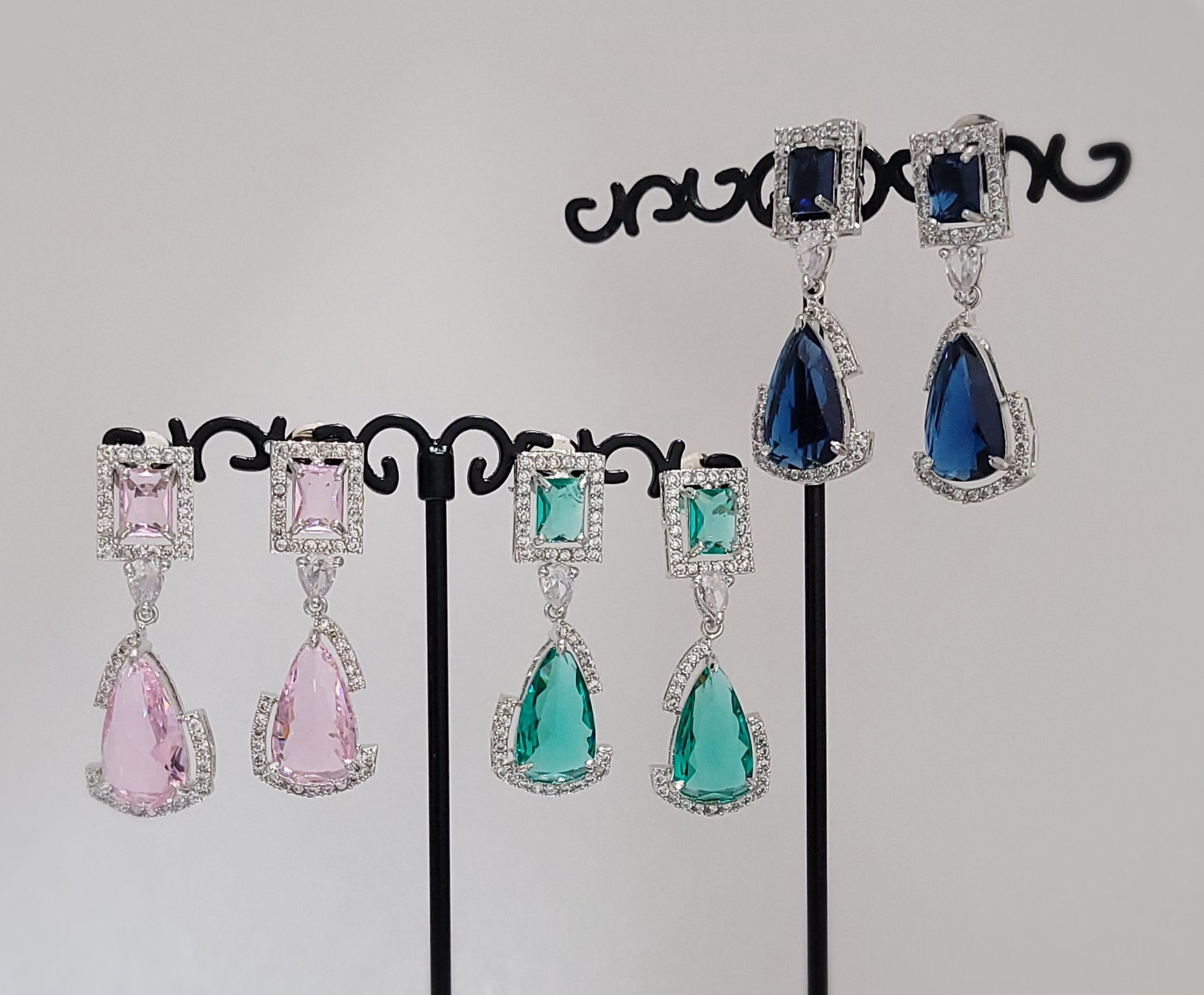 AD & Crystal - Drop earrings